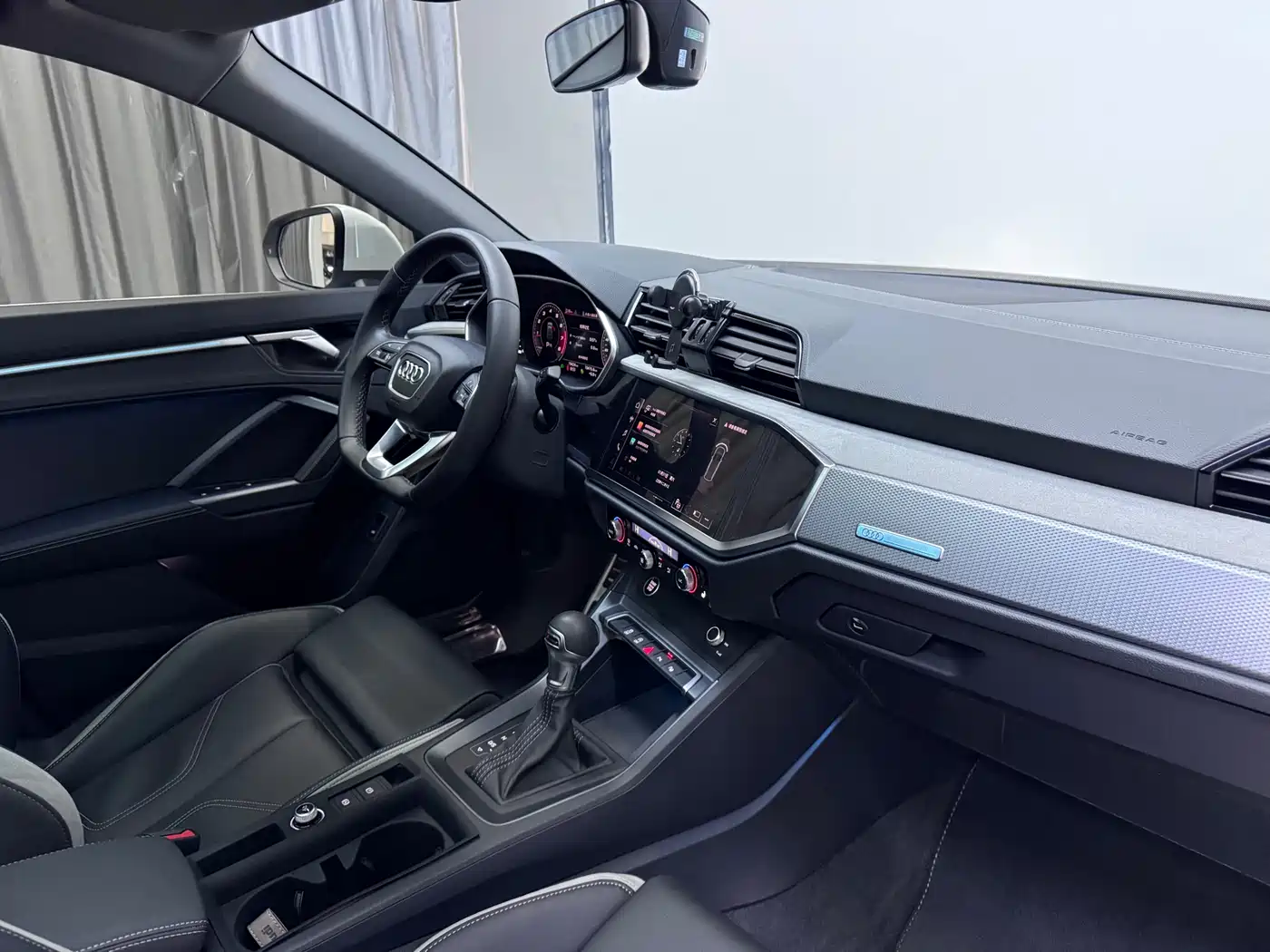 Audi Q3 2024 35 TFSI Fashion Sport фото 9