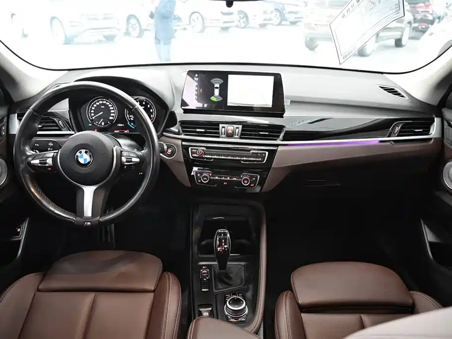 BMW X1 2022 sDrive25Li Leading фото 10