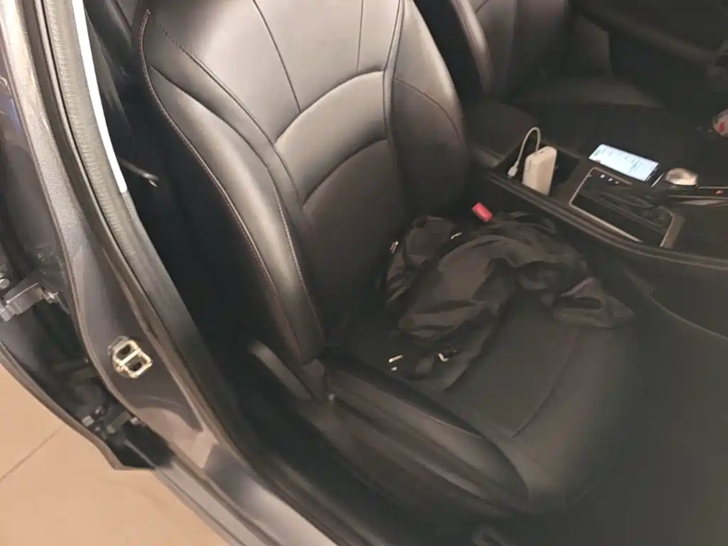 Roewe i5 2025 2023 1.5L CVT Luxury Edition