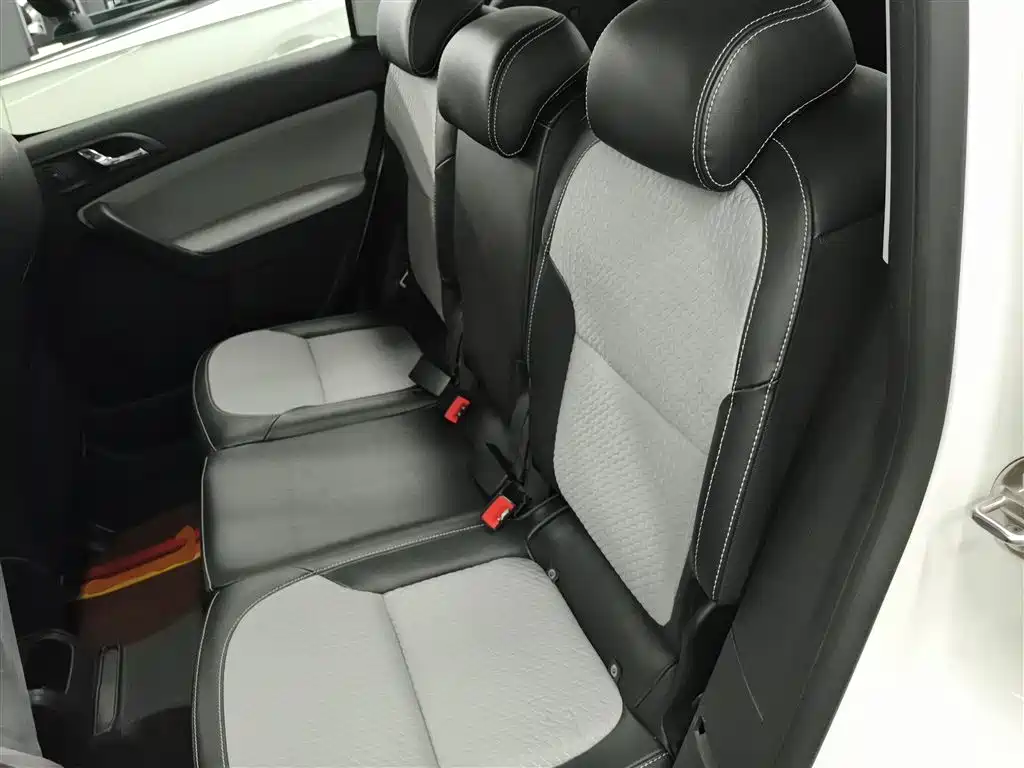 Škoda Yeti 2016 1.4TSI DSG Forward Edition фото 17