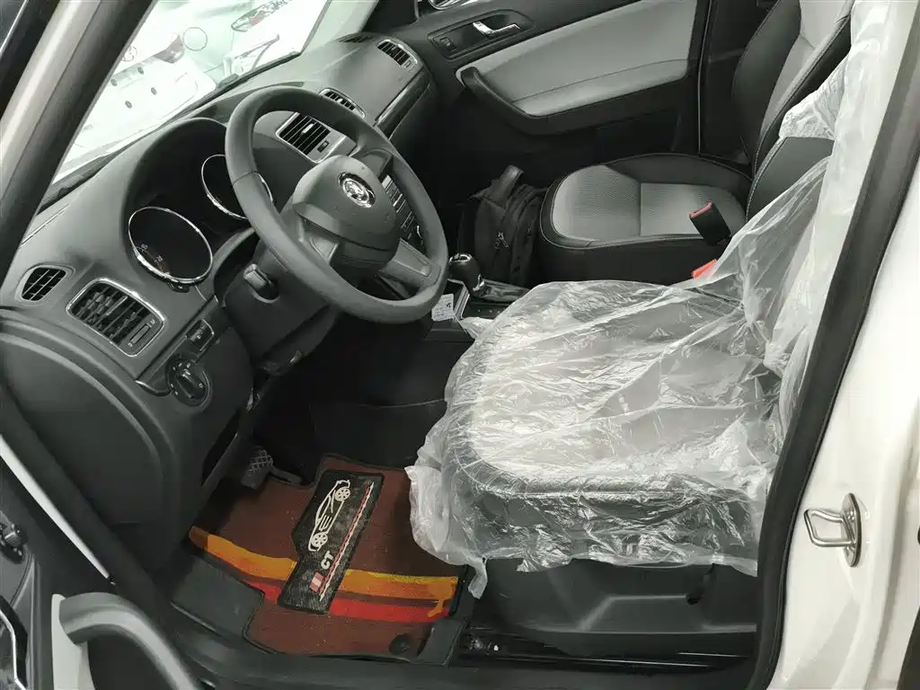 Škoda Yeti 2016 1.4TSI DSG Forward Edition фото 15