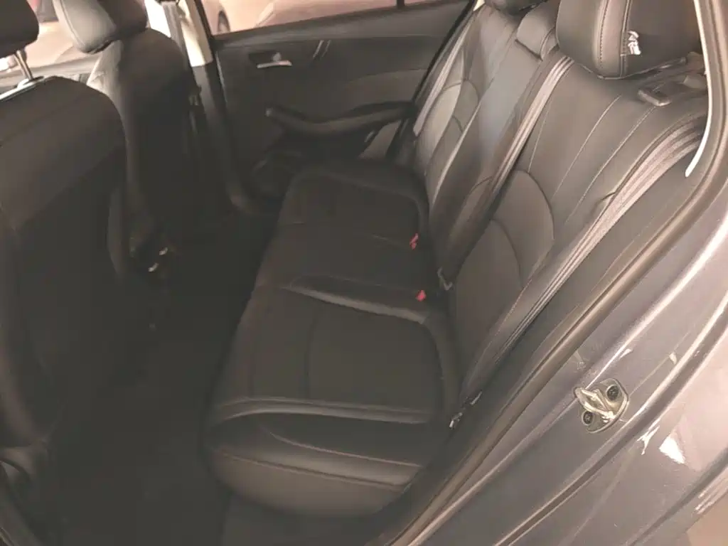 Roewe i5 2025 2023 1.5L CVT Luxury Edition