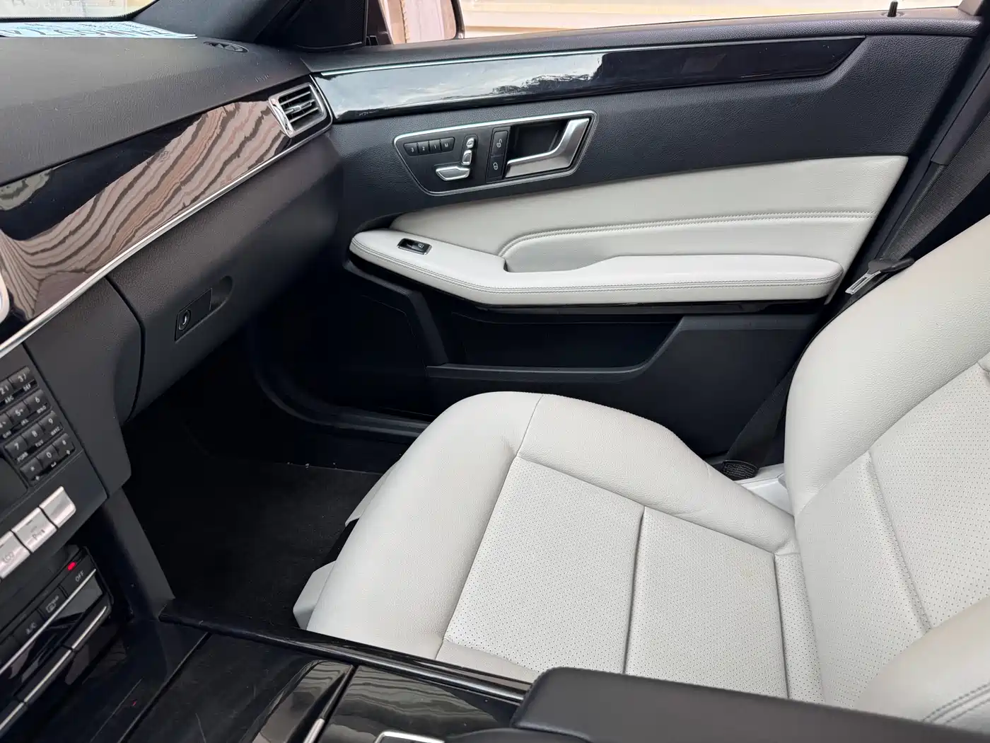 Mercedes-Benz E-Class 2014 Facelift E 260 L Sport фото 17
