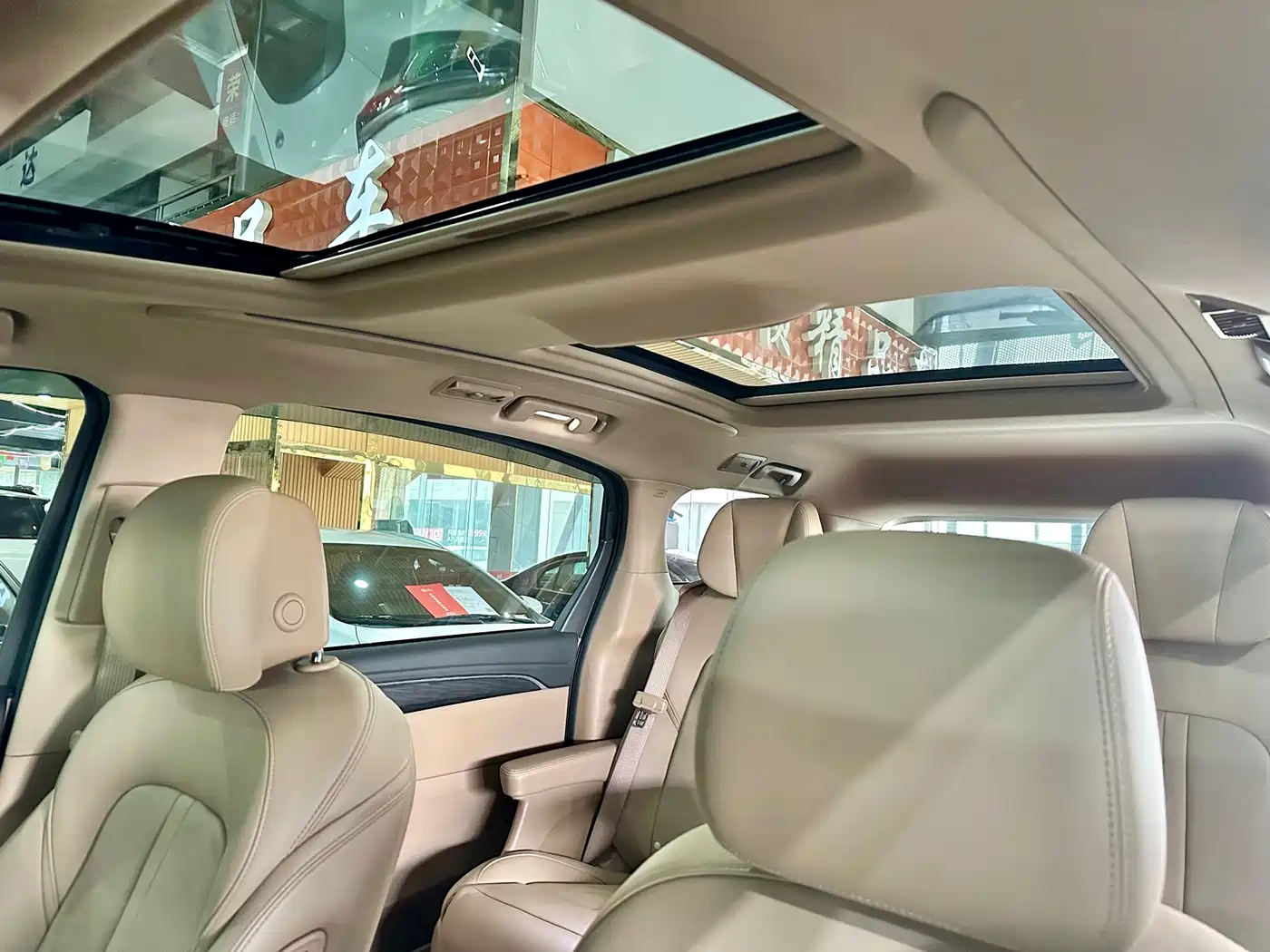 Buick GL8 2021 ES Landlord 653T Luxury фото 16