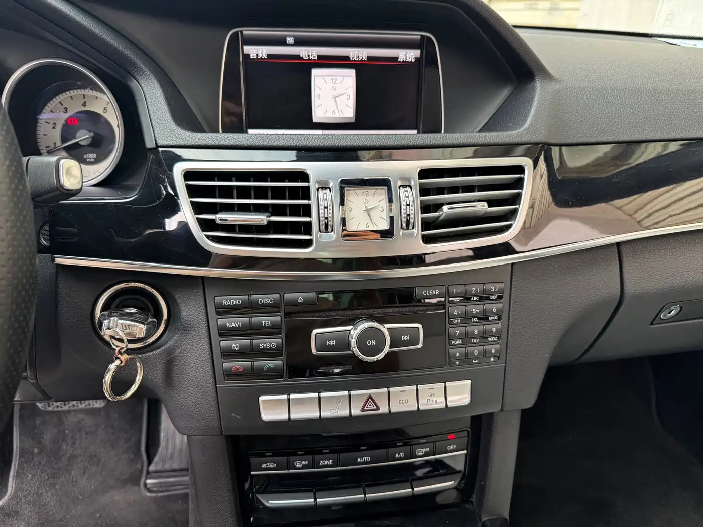 Mercedes-Benz E-Class 2014 Facelift E 260 L Sport фото 15