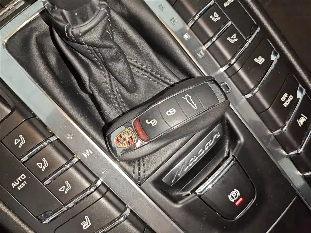 Porsche Macan 2017 Macan 2.0T фото 9