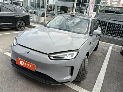AITO M5