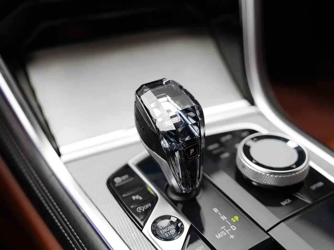 Фото 27 - BMW 8 Series