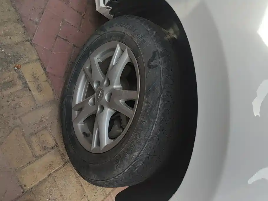 Venucia T70 2016 2015 1.6L Manual Ruixing Edition