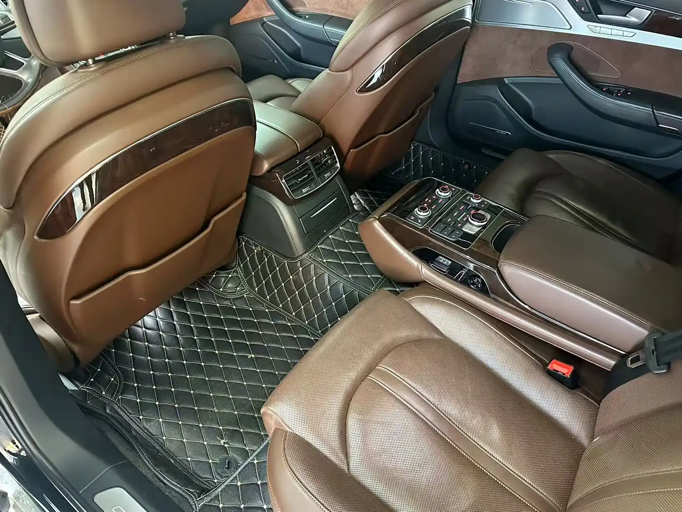 Audi A8 2017 A8L 45 TFSI quattro Leading Elite Edition фото 6