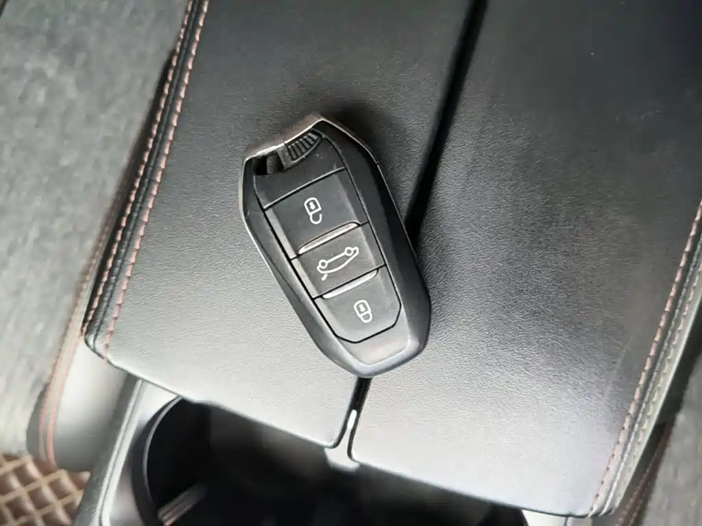 Фото 9 - Peugeot 4008
