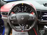 Photo 16 - Maserati Levante