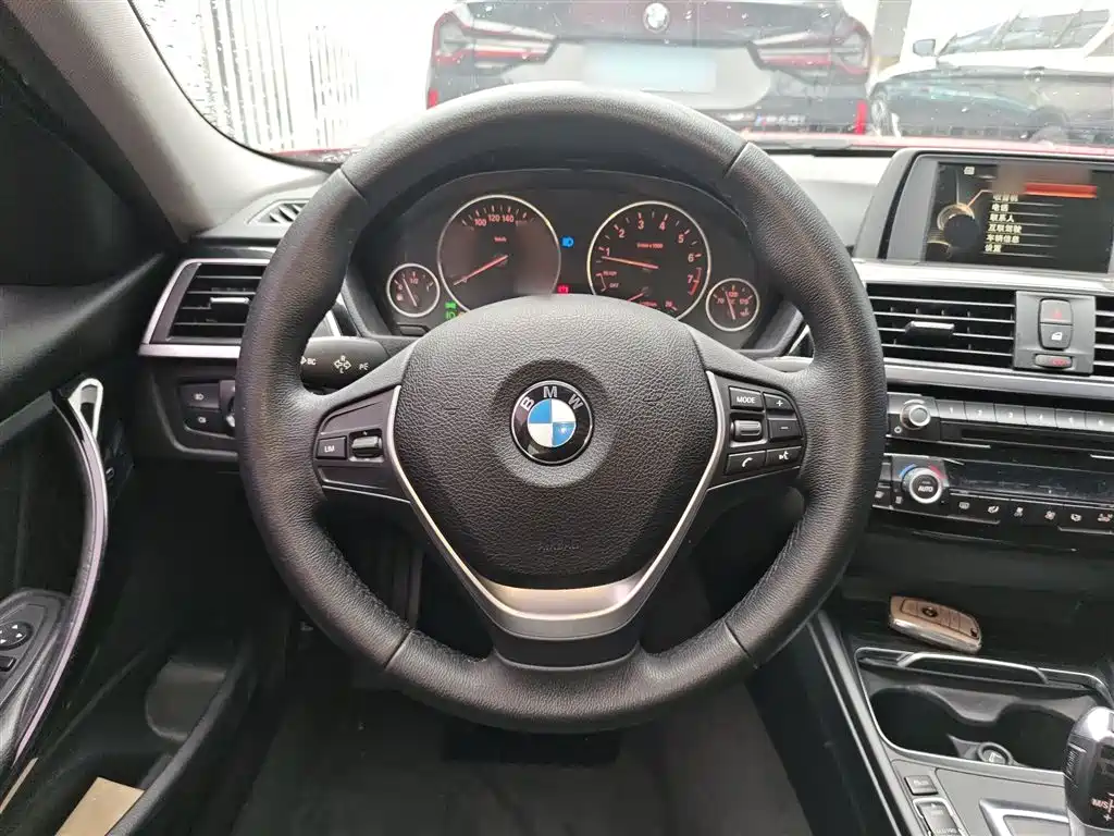 BMW 3 Series 2017 320Li Fashion фото 11