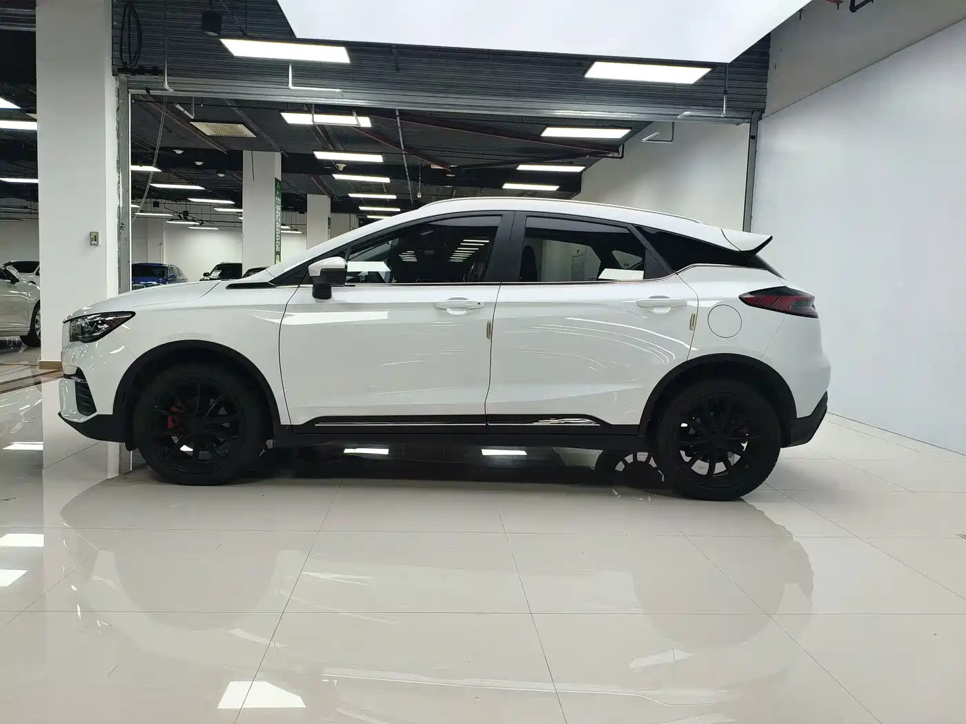 Photo 4 - Geely Emgrand S