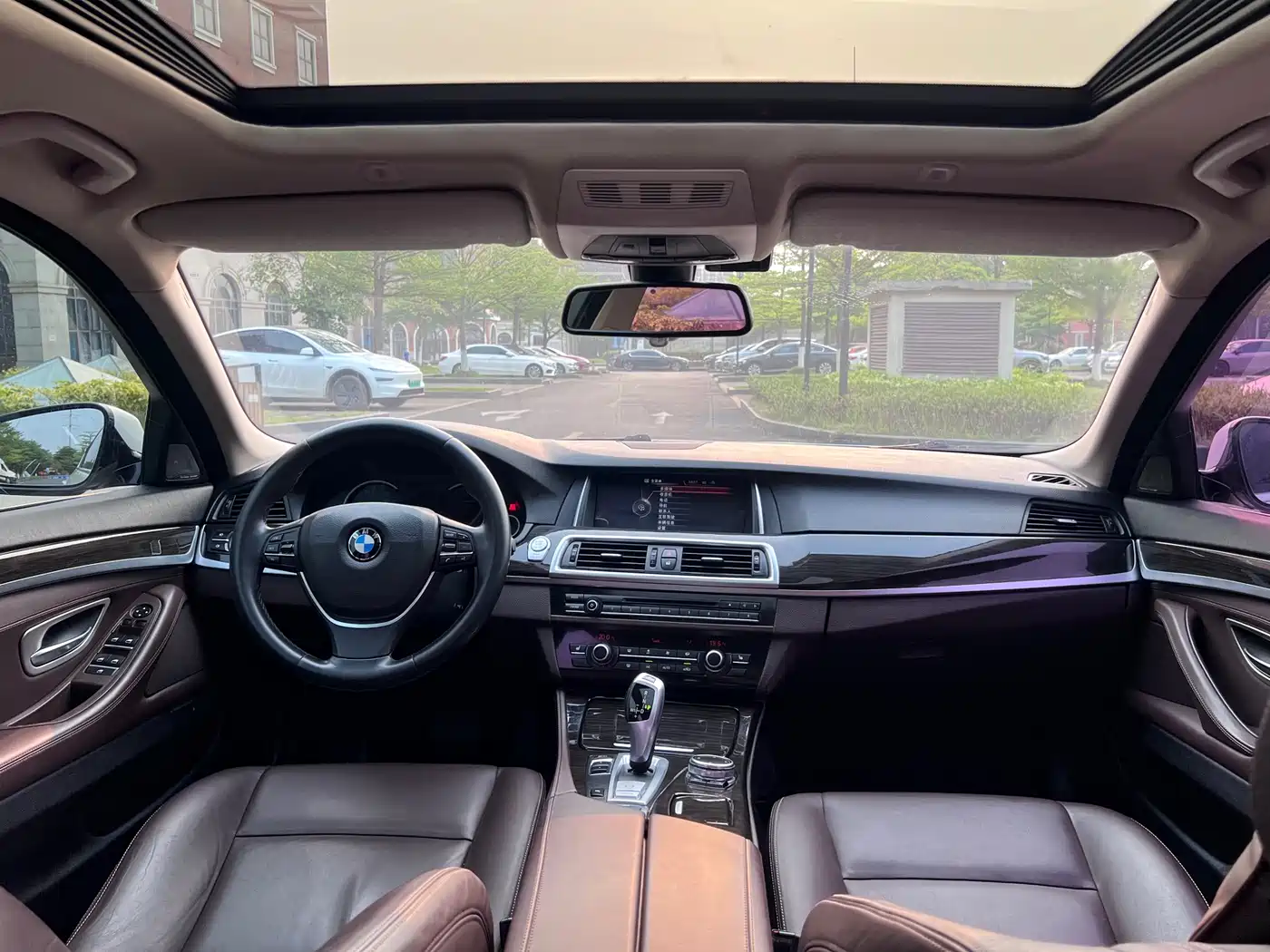 BMW 5 Series 2017 525Li Luxury Design Package фото 12