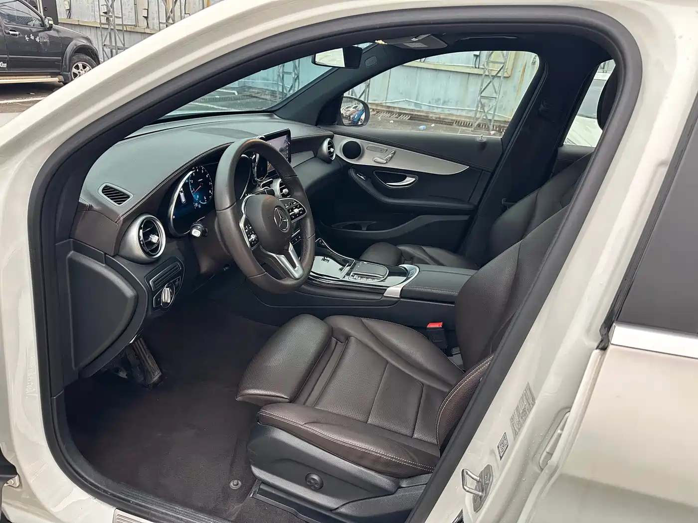 Mercedes-Benz GLC 2022 Facelift III GLC 260 L 4MATIC Dynamic фото 3