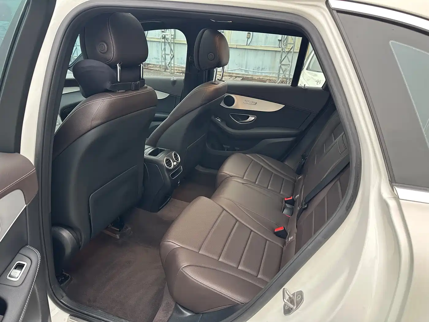 Mercedes-Benz GLC 2022 Facelift III GLC 260 L 4MATIC Dynamic фото 4