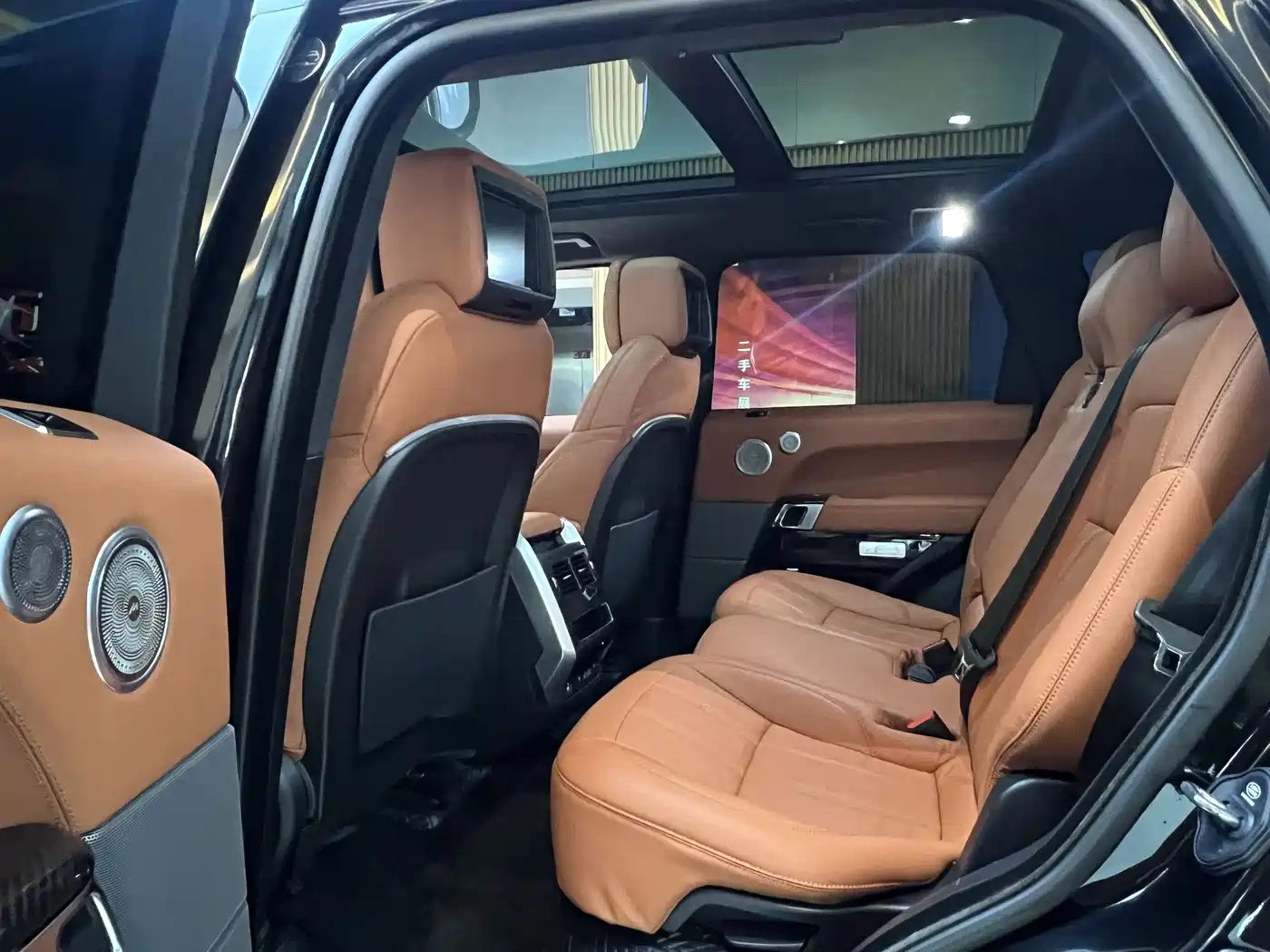 Land Rover Range Rover Sport PHEV 2018 Model P400e фото 10