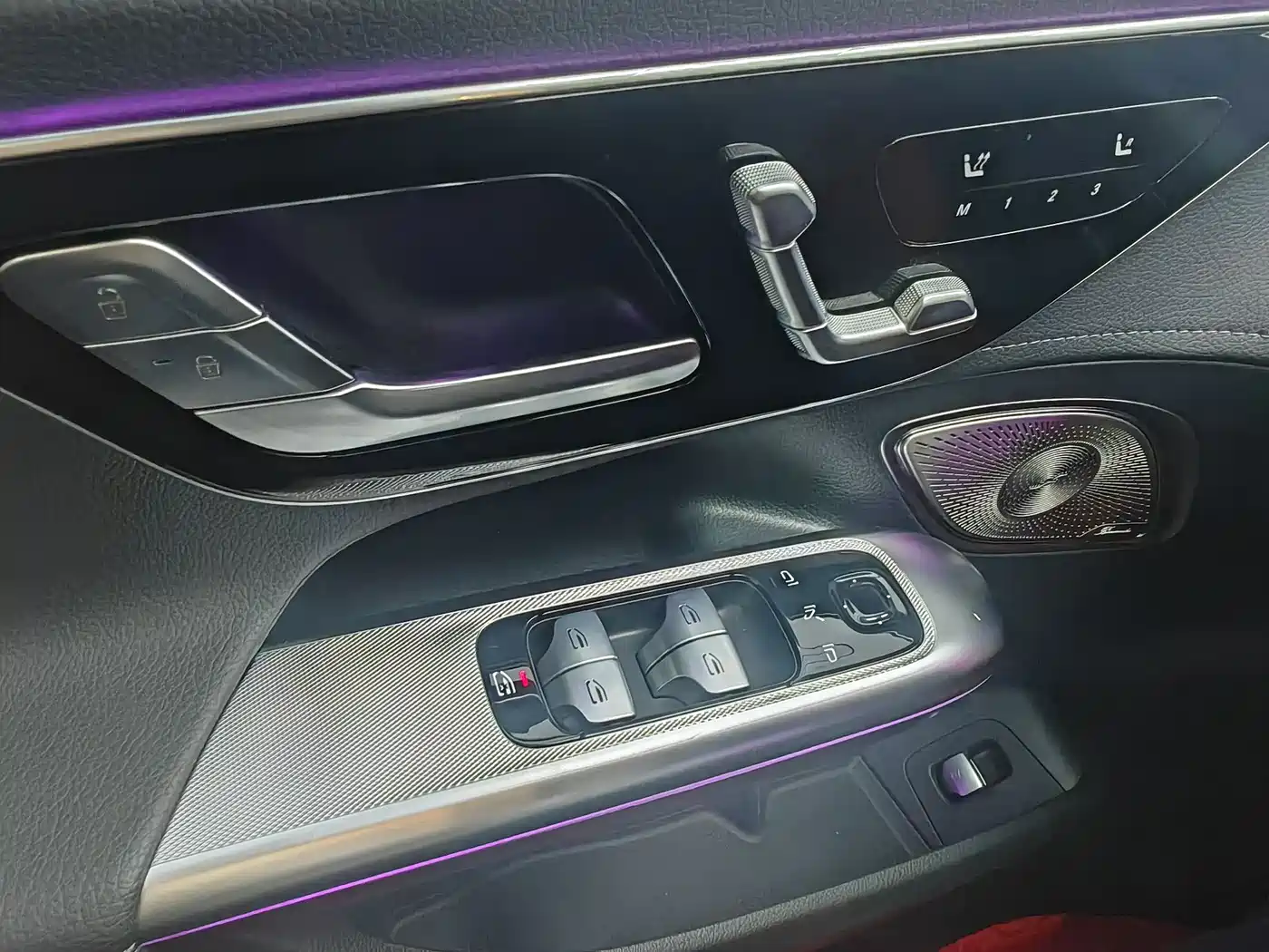Mercedes-Benz EQE 2022 350 Luxury Edition фото 22
