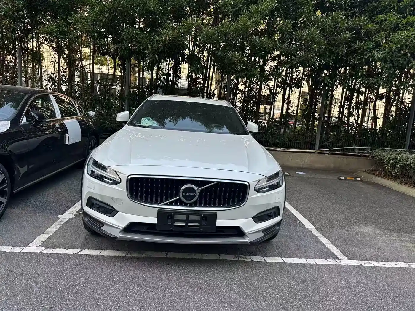 Volvo V90 2022 2021 Model Cross Country B5 AWD Premium Smart Edition