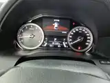Фото 14 - Honda UR-V
