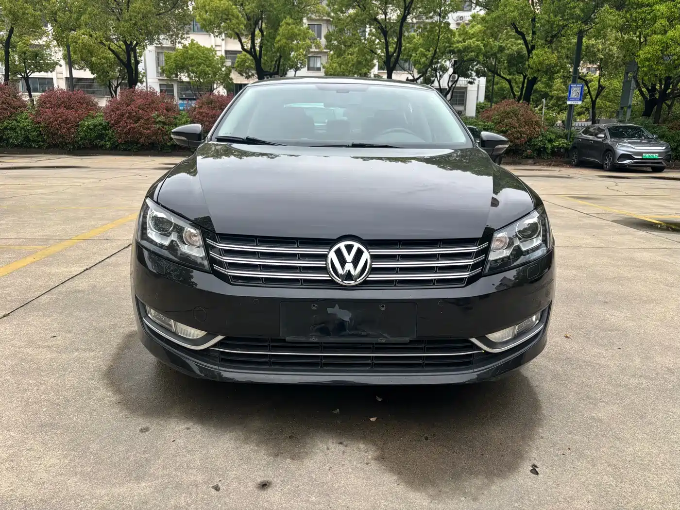 Volkswagen Passat 2015 1.8TSI DSG Prestige Edition фото 2