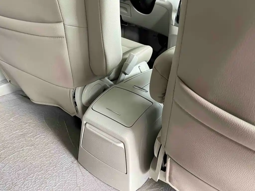 Фото 32 - Buick GL8