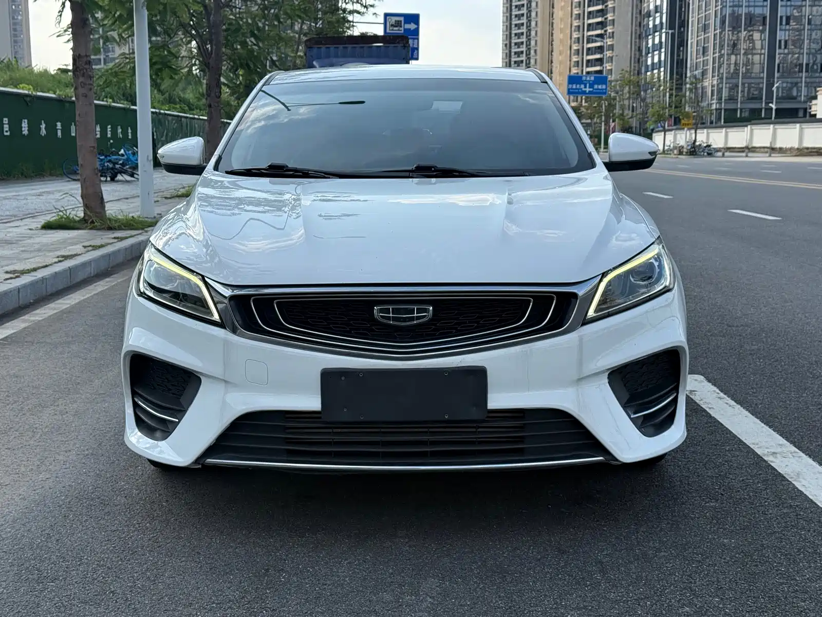 Photo 2 - Geely Binrui
