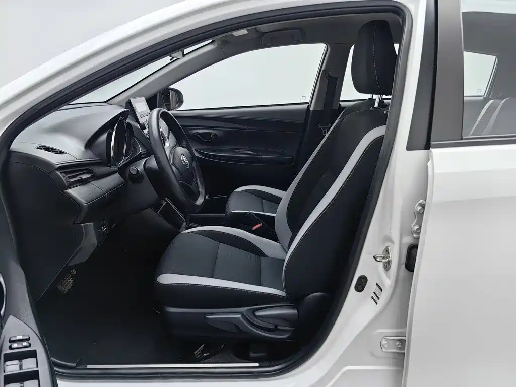 Toyota Yaris, миниатюра 10