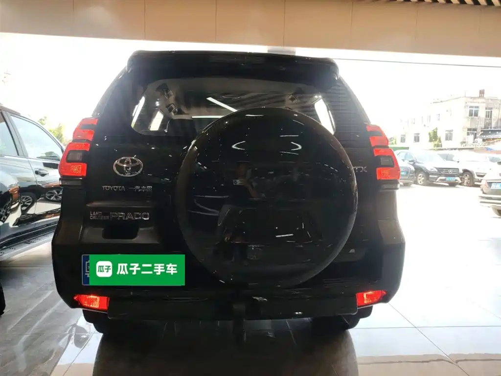 Toyota Prado 2018 3.5L Automatic TX-L Rear-mounted Spare Tire фото 6