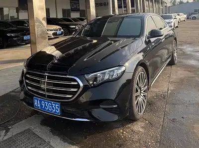 Mercedes-Benz E