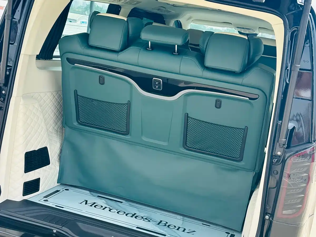 Mercedes-Benz Vito 2023 2.0T Elite 7-Seater фото 38
