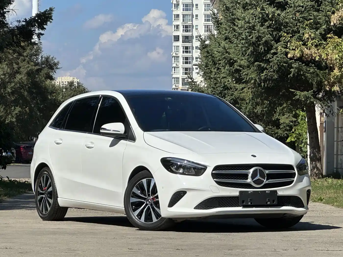 Mercedes-Benz B-Class 2023 2022 Facelift B 200 Sporty
