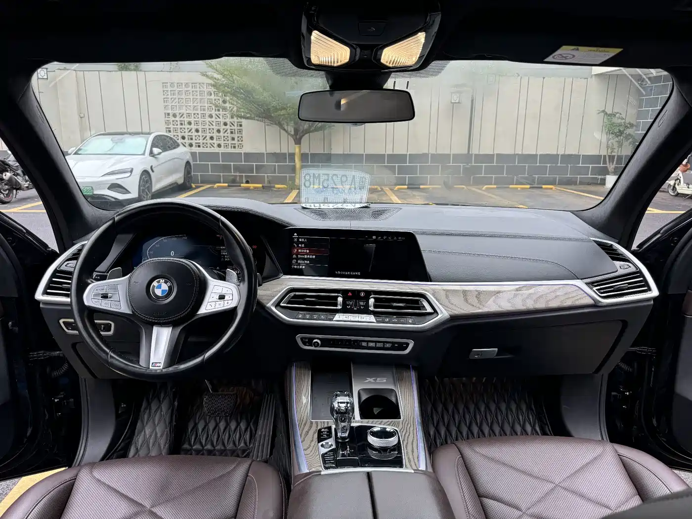 Фото 16 - BMW X5