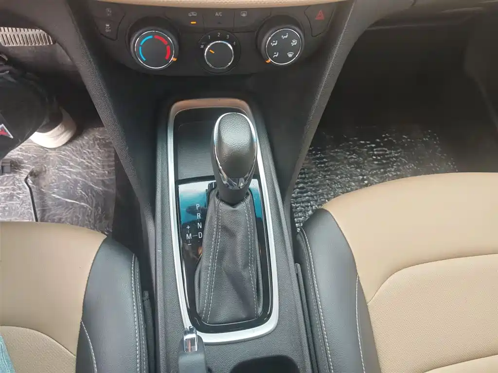 Chevrolet Monza 2020 320 Auto Comfort Edition фото 14