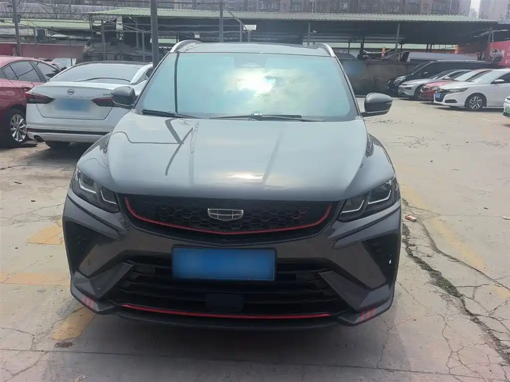 Фото 23 - Geely Coolray
