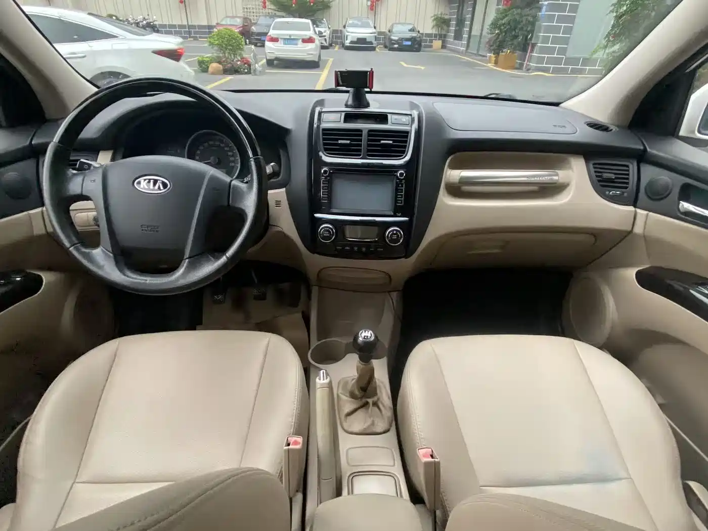 Kia Sportage 2011 2.0L Manual 2WD GLS фото 15