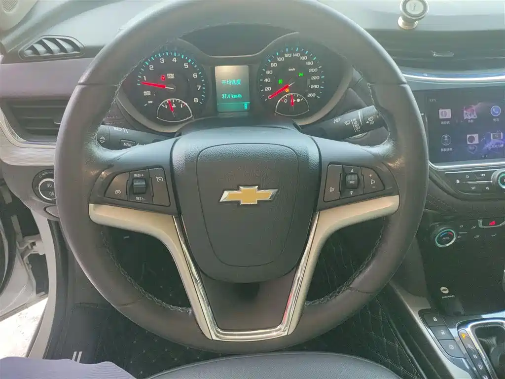 Chevrolet Malibu 2017 1.5T Automatic Luxury Edition фото 11