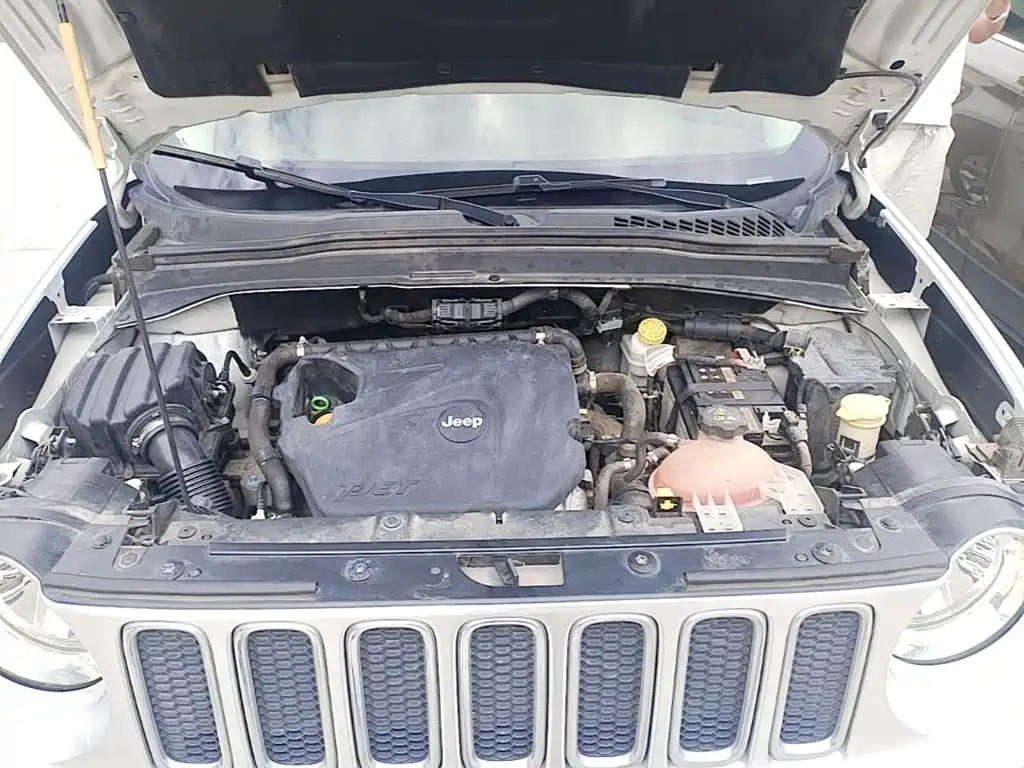 Jeep Renegade 2018 2018 Connected Large Screen Edition 180T Automatic High Energy