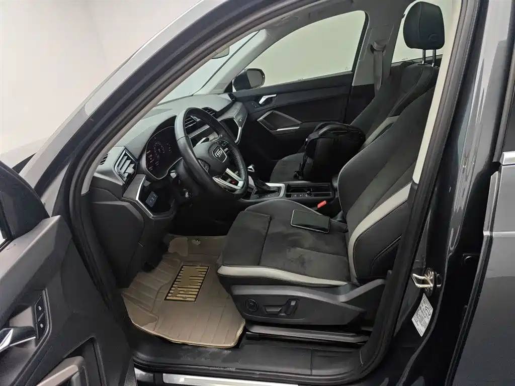 Audi Q3 2019 35 TFSI Progressive Sport фото 11