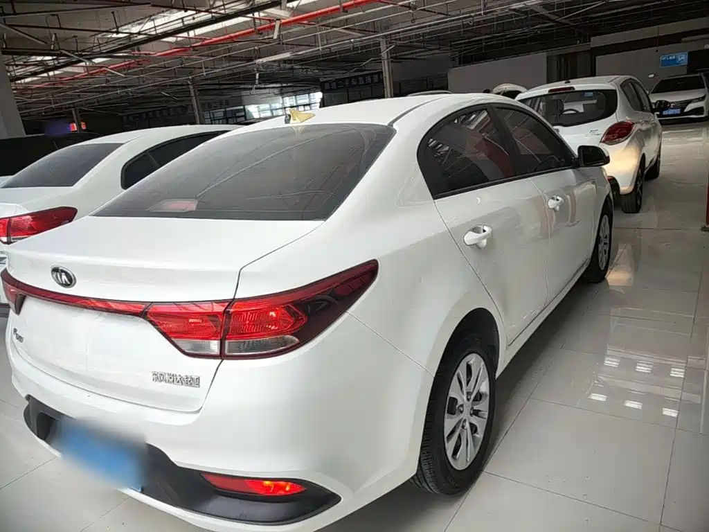Kia K2 2018 2017 Sedan 1.4L AT GLS
