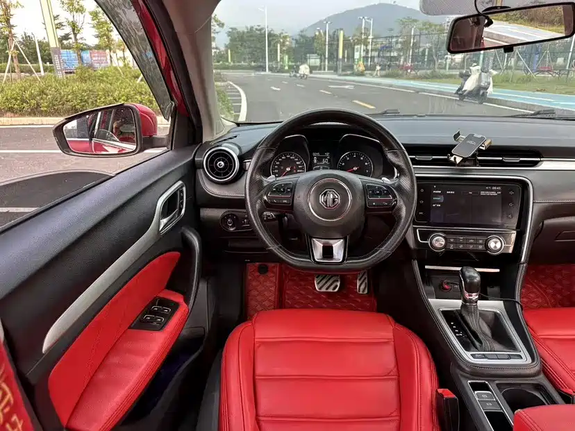 MG MG6 2018 2017 20T Automatic Luxury Smart Connect Version (China V)