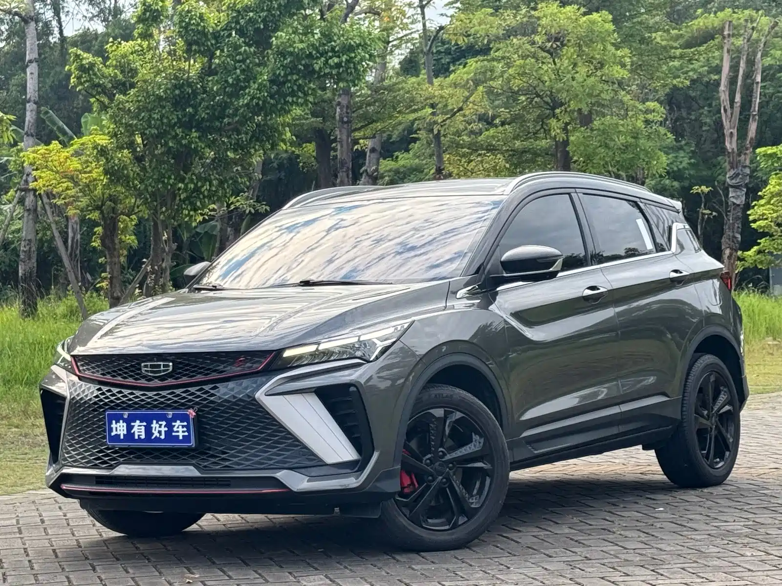 Фото 1 - Geely Coolray