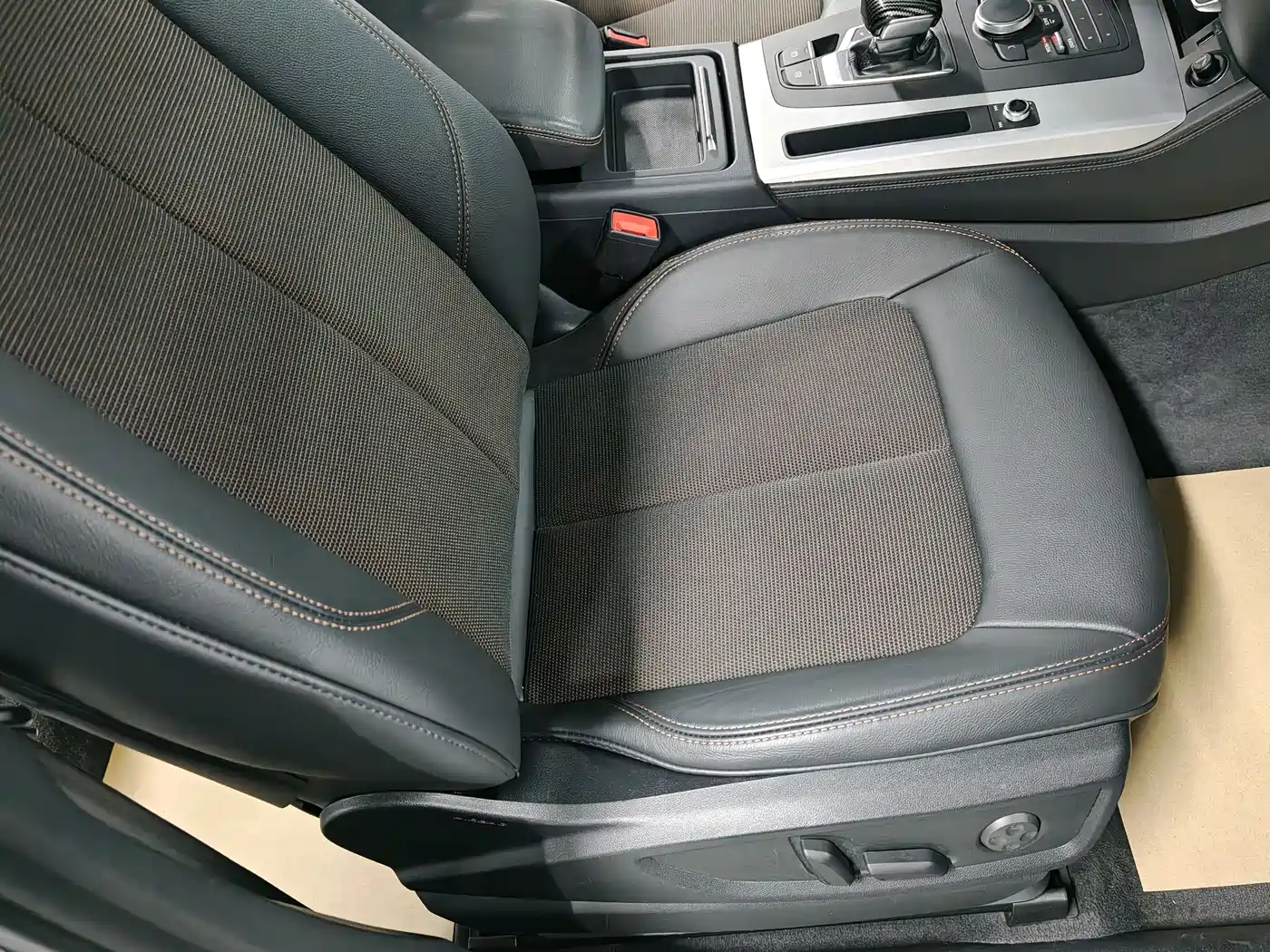 Audi Q5L 2020 Facelift 40 TFSI Honor Progressive фото 11
