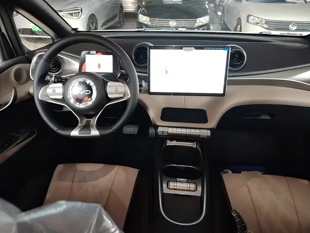 BYD Dolphin 2026 2025 420km Freedom Edition
