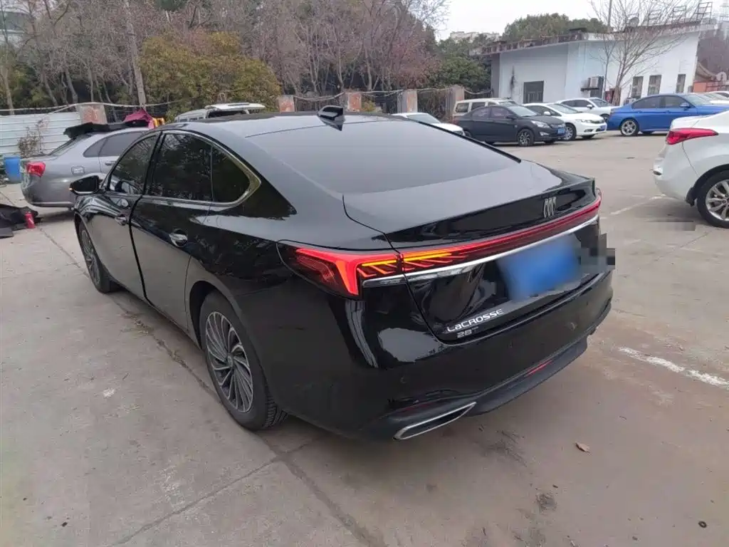 Buick LaCrosse 2023 28T Premium Edition фото 5
