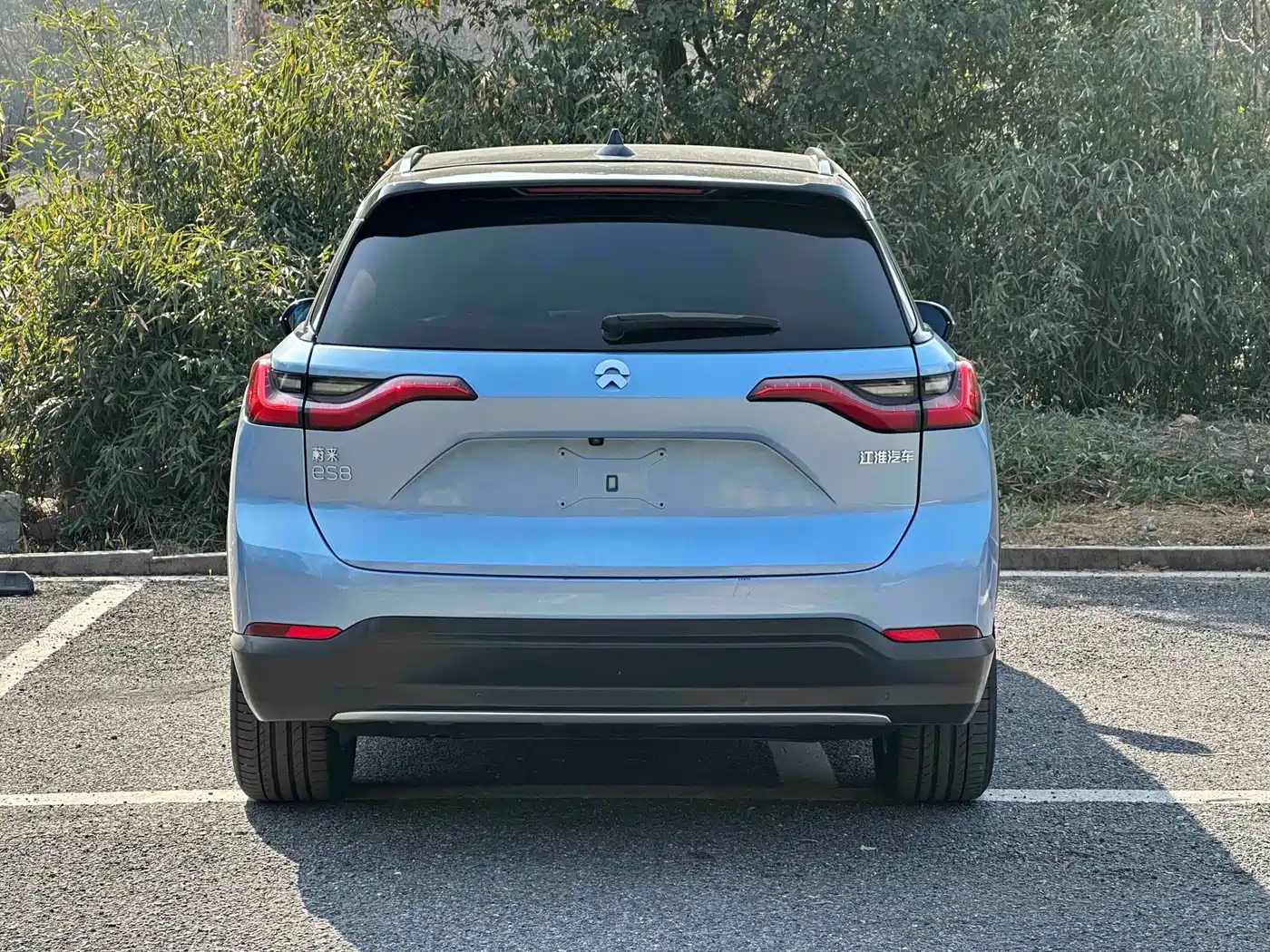 NIO ES8 2019 2018 355KM Base Model 7-Seater Version