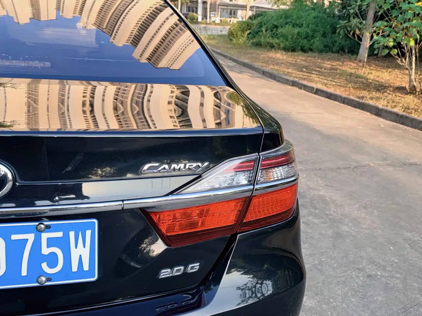 Photo 7 - Toyota Camry