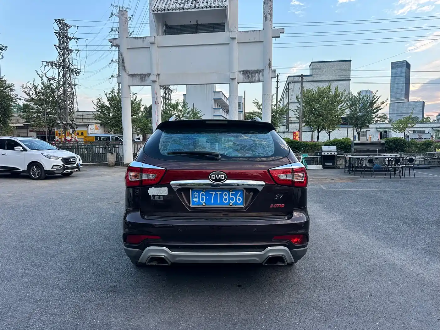 BYD S7 2016 2016 2.0T Automatic Premium Model