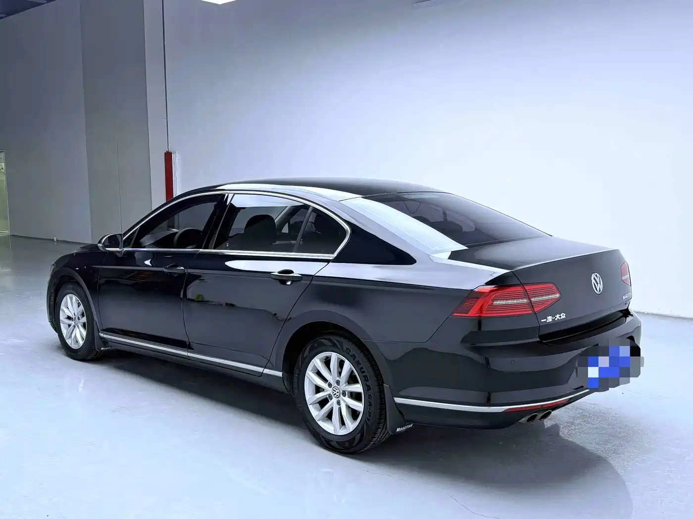 صورة 3 - Volkswagen Magotan